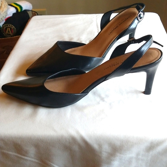 Size nine black slingback - Picture 2 of 6